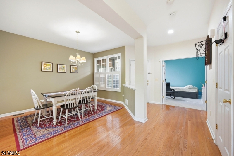 Roseland Green - Residential Lease