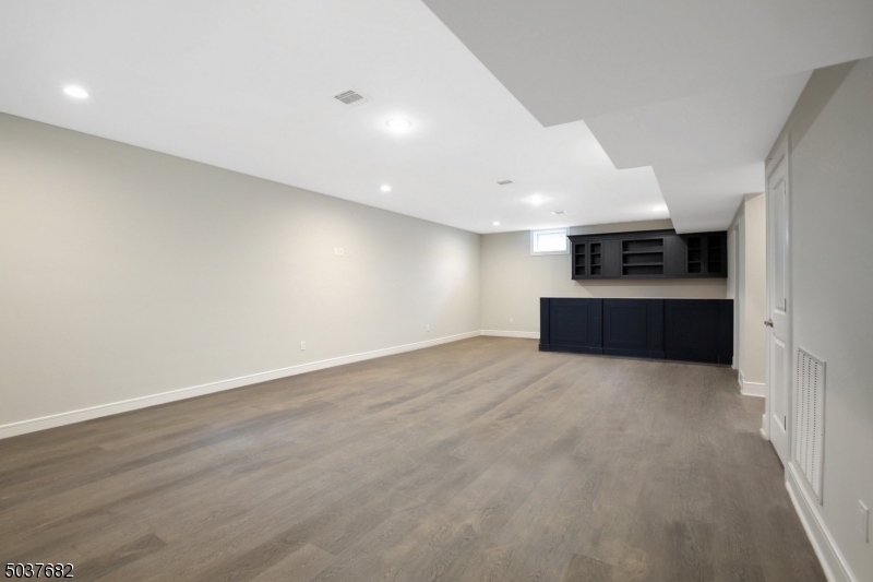 Milton Ave - Residential