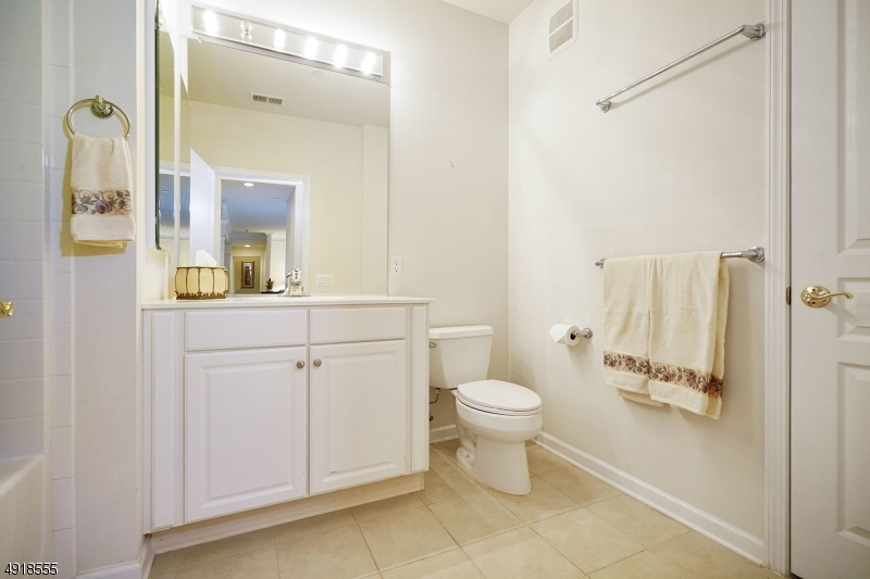 SOMERSET RUN - Residential