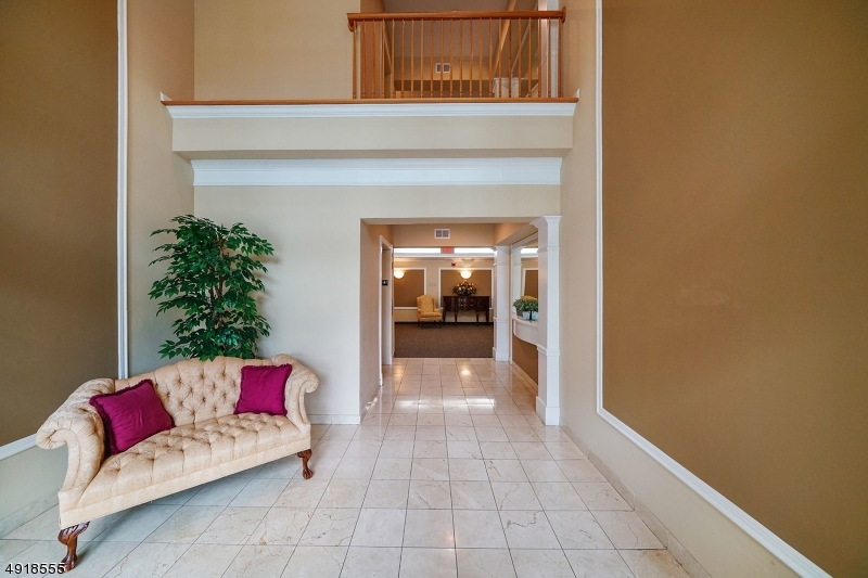 SOMERSET RUN - Residential