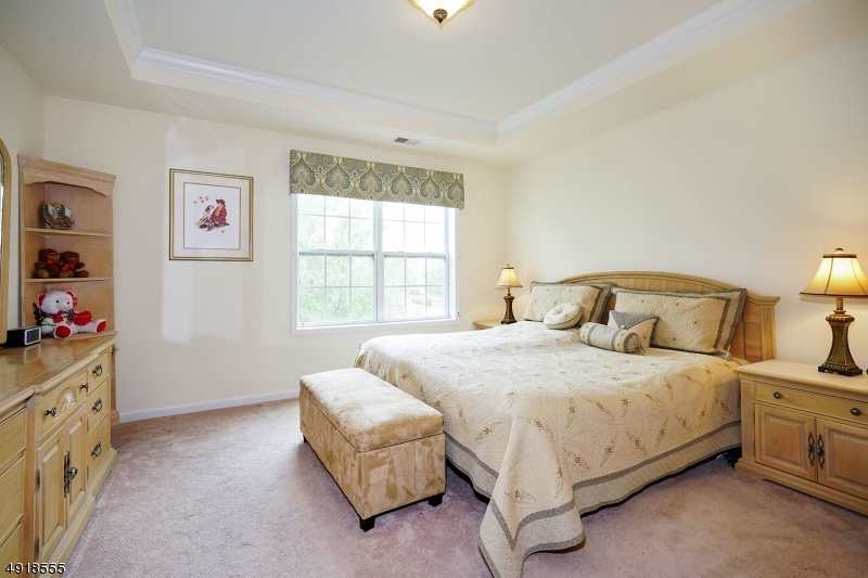 SOMERSET RUN - Residential