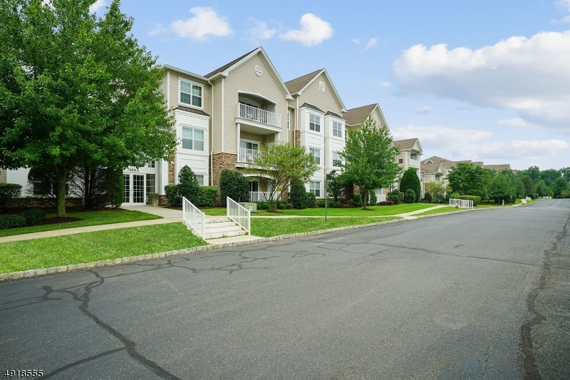 SOMERSET RUN - Residential