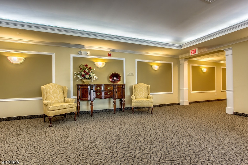 SOMERSET RUN - Residential