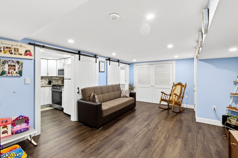 Near Sleepy Hollow - Residential