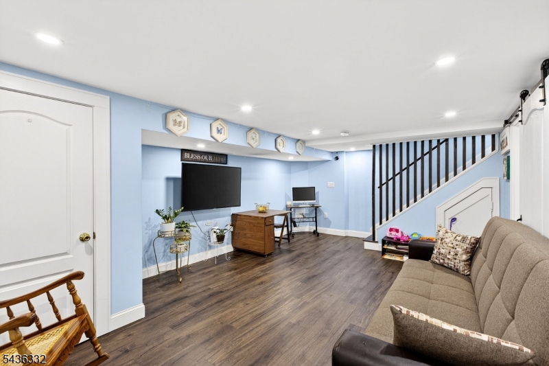 Near Sleepy Hollow - Residential