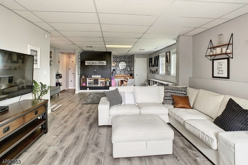 White Meadow Lake - Residential