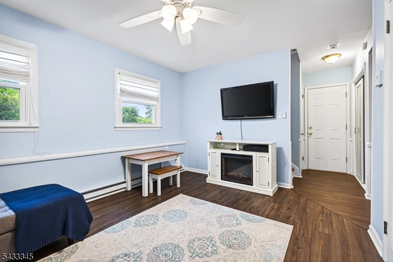 Mill Lake Manor - Residential