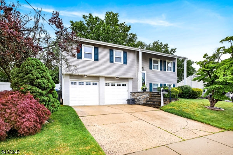 Mill Lake Manor - Residential