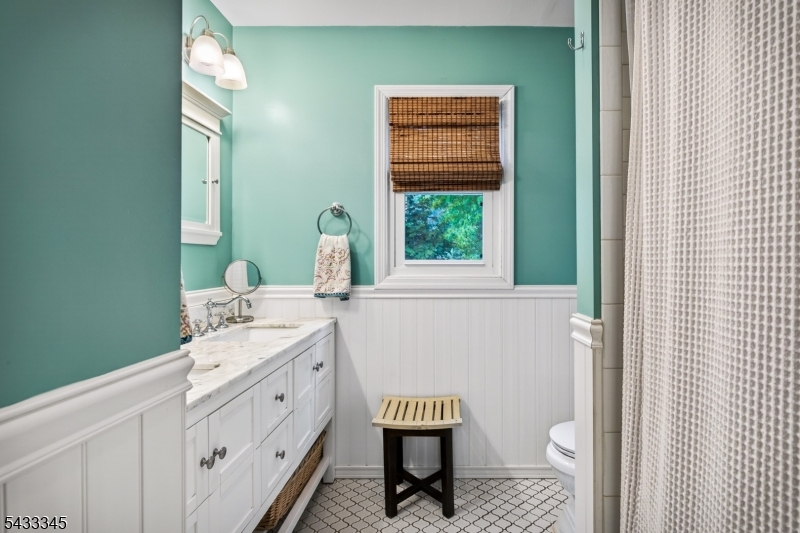 Mill Lake Manor - Residential