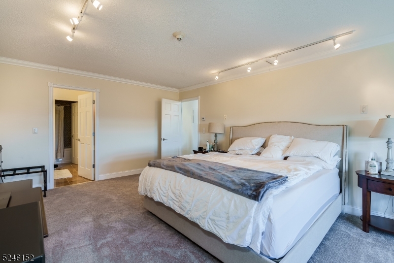 Claridge 2 - Residential
