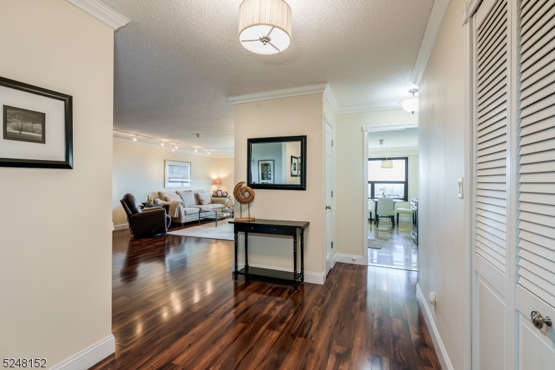 Claridge 2 - Residential