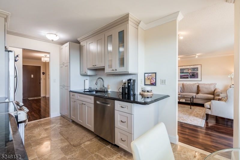 Claridge 2 - Residential