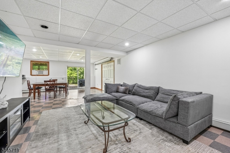 HIGH RIDGE ESTATES - Residential