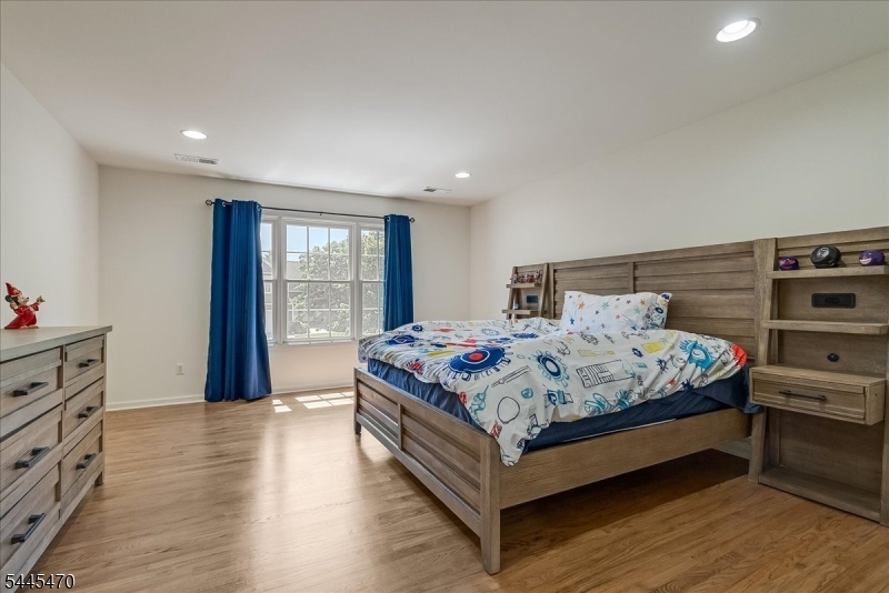 Inverness/Crystal Springs - Residential