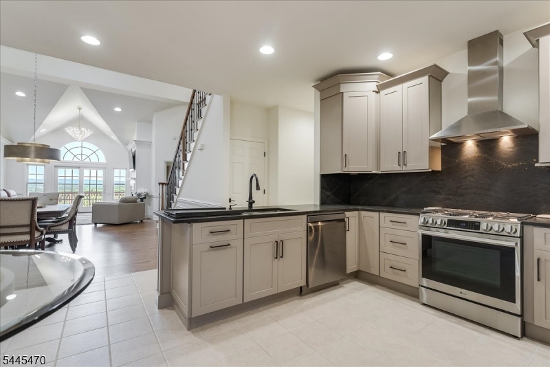 Inverness/Crystal Springs - Residential