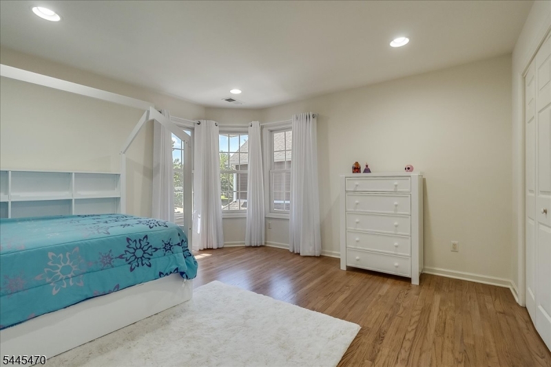 Inverness/Crystal Springs - Residential