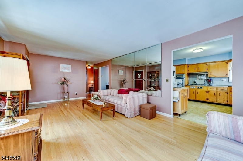 Wayne Border - Residential