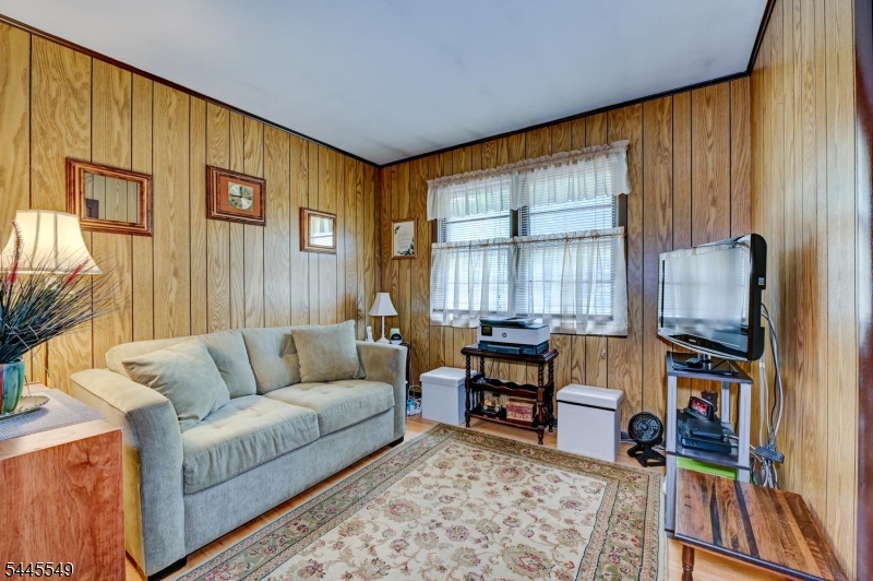Wayne Border - Residential