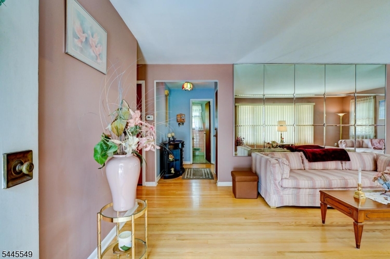 Wayne Border - Residential