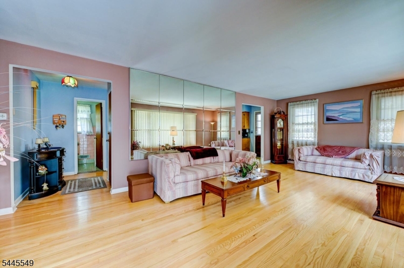 Wayne Border - Residential