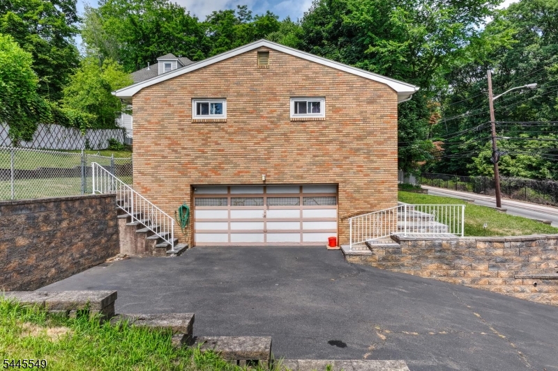 Wayne Border - Residential