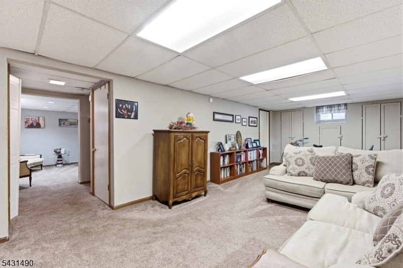 Lake Shawnee-Lake Front - Residential
