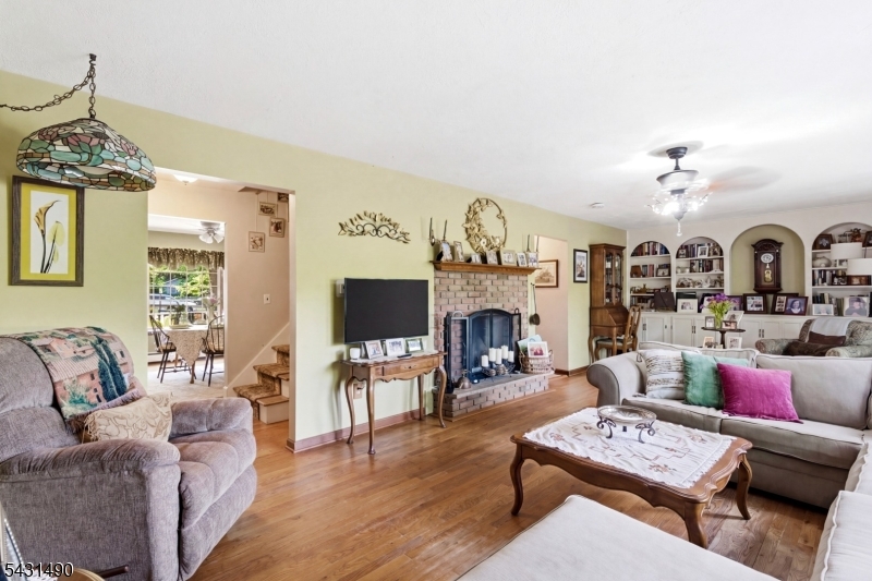 Lake Shawnee-Lake Front - Residential