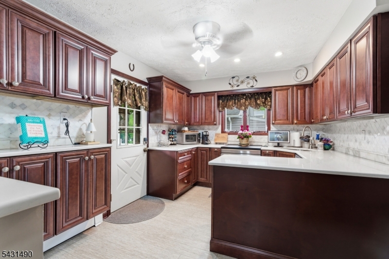 Lake Shawnee-Lake Front - Residential