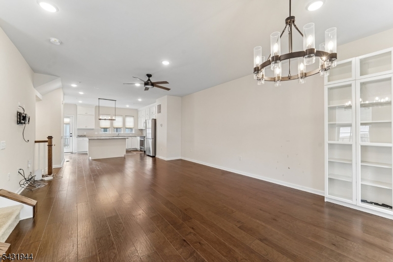 Livingston Square - Residential