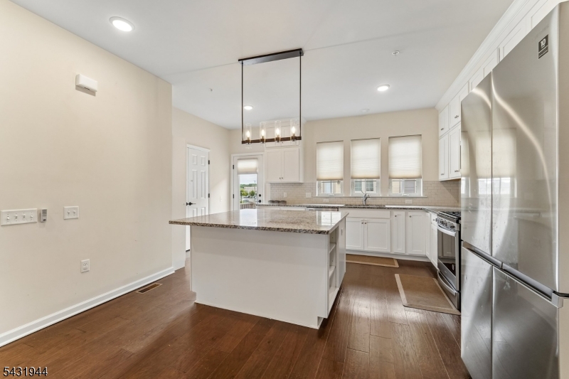 Livingston Square - Residential