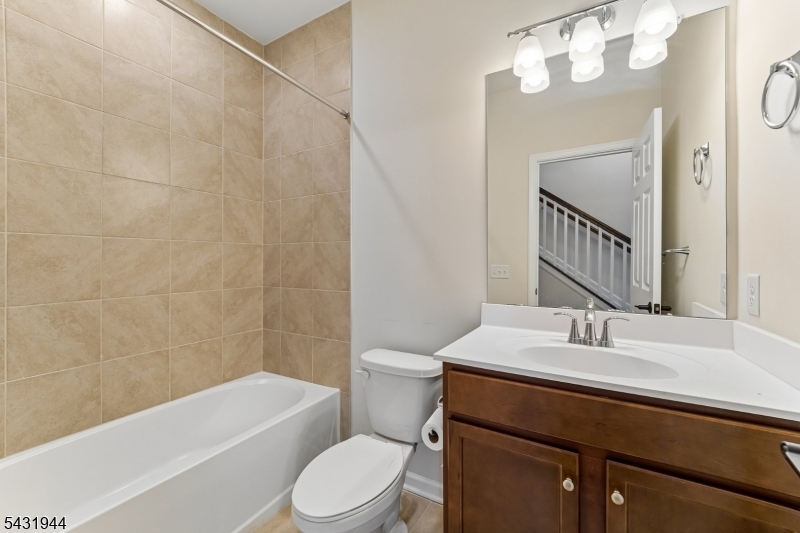 Livingston Square - Residential