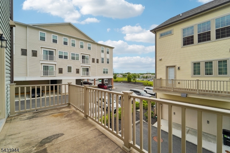 Livingston Square - Residential