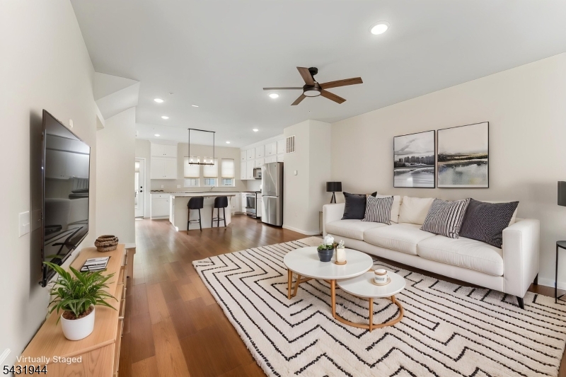 Livingston Square - Residential