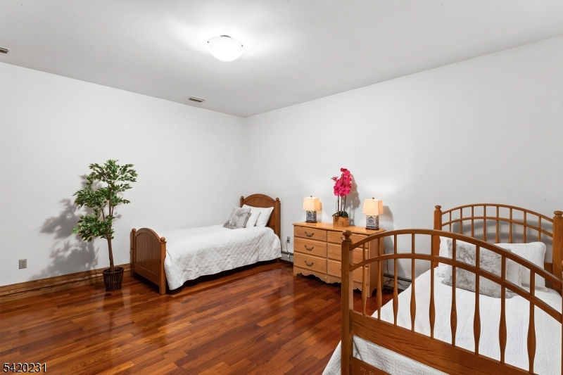 Oldwick Farms - Residential
