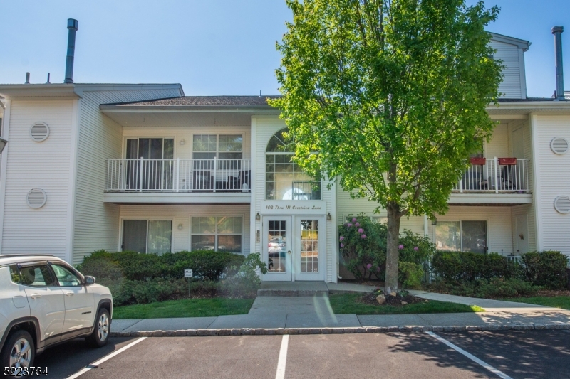 Spacious first-floor end unit condo in highly sought-after Season Glen community. No stairs! Completely renovated 2 bedroom, 2 bathroom featuring a large walk-in closet and ensuite in the main bedroom, private balcony overlooking gorgeous greenery, den/office & more. Open, bright living space! Functional galley kitchen w/separate dining. Close proximity to all amenities including a pool. tennis courts, clubhouse, exercise room, and playground. Quick and easy access to NJ Transit Train & Bus Station and major highways; 80, 46, 10. Move in Ready. Freshly painted, new flooring and carpeting. Stainless steel appliances including refrigerator, range/oven-gas, microwave, and dishwasher. Stackable washer/dryer combo. Great community! Landlord prefers no pets.
