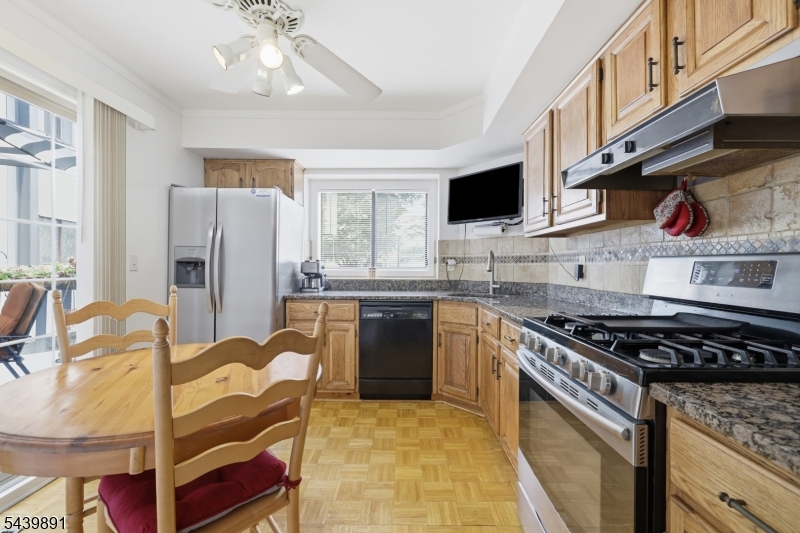Hasting Square - Residential