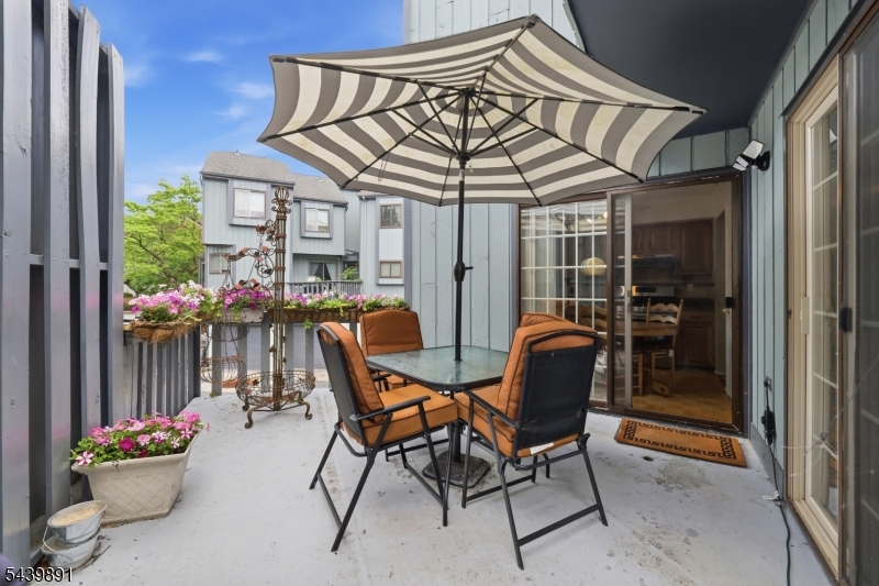 Hasting Square - Residential