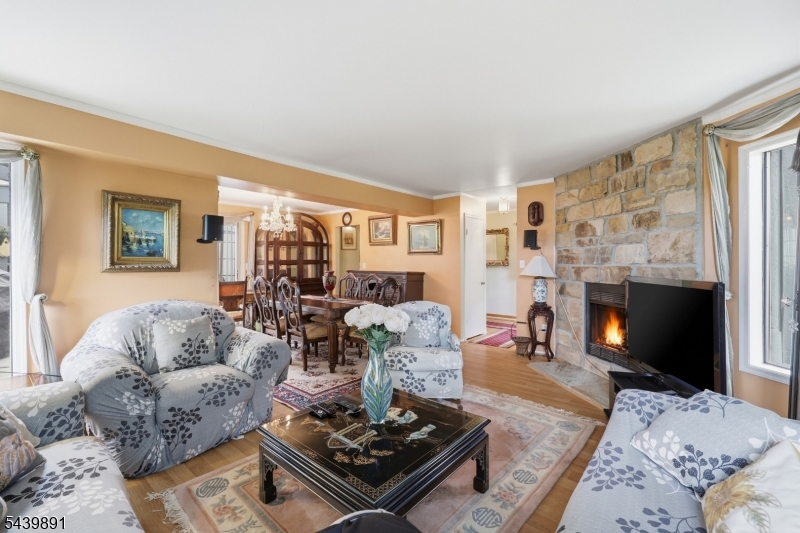 Hasting Square - Residential