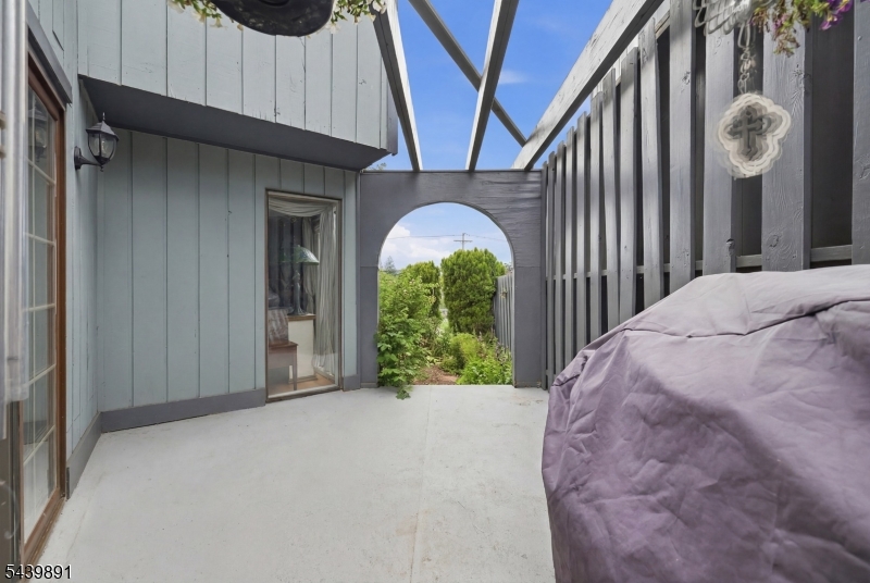 Hasting Square - Residential