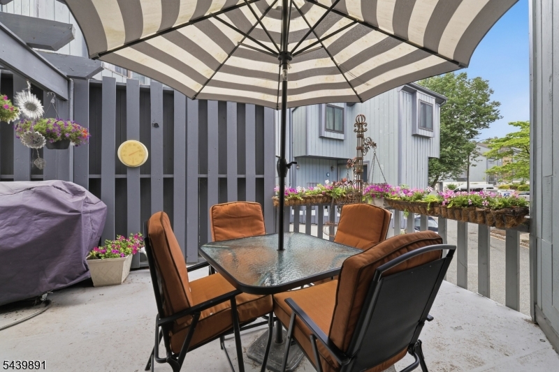 Hasting Square - Residential