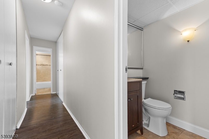 Green Knoll Condominiums - Residential Lease