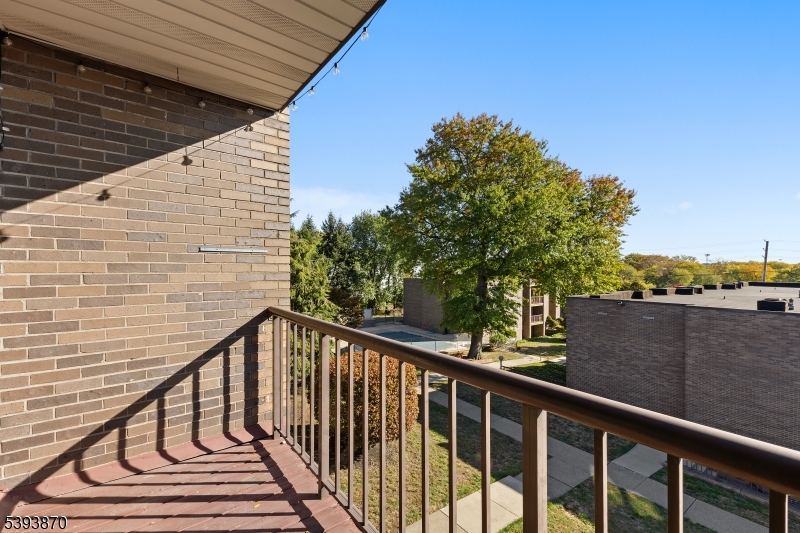 Green Knoll Condominiums - Residential Lease
