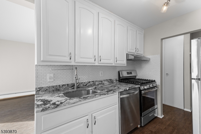 Green Knoll Condominiums - Residential Lease