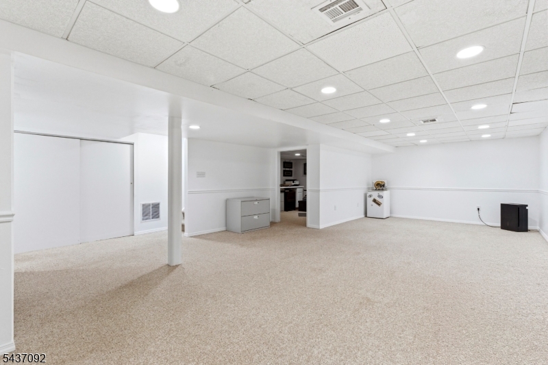 Greenwich Chase - Residential