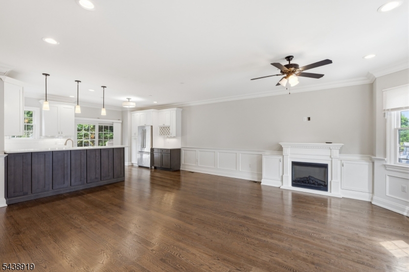 BROWNSTONES AT CALDWELL - Residential