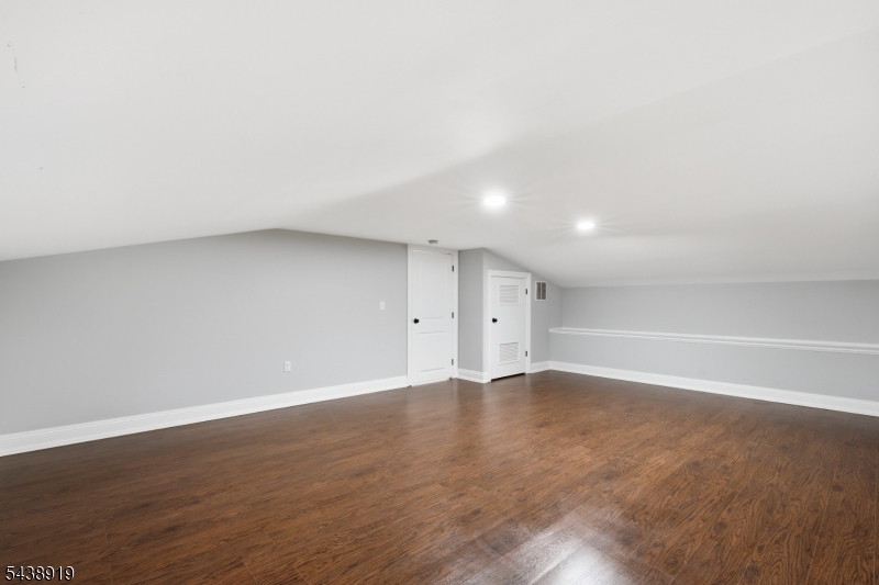 BROWNSTONES AT CALDWELL - Residential
