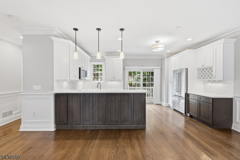 BROWNSTONES AT CALDWELL - Residential