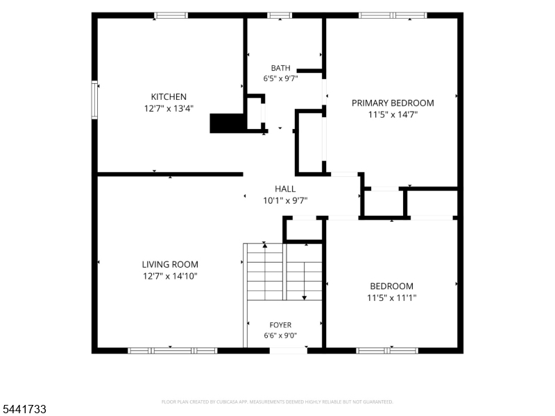 Main image without alt text
