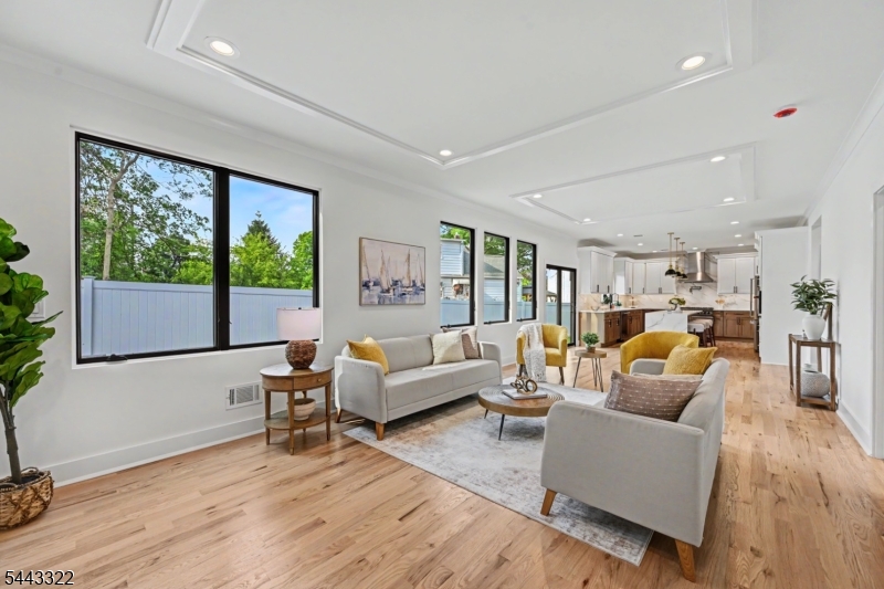 Nomahegan Park - Residential