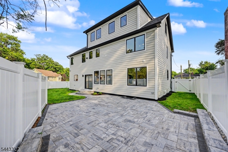 Nomahegan Park - Residential